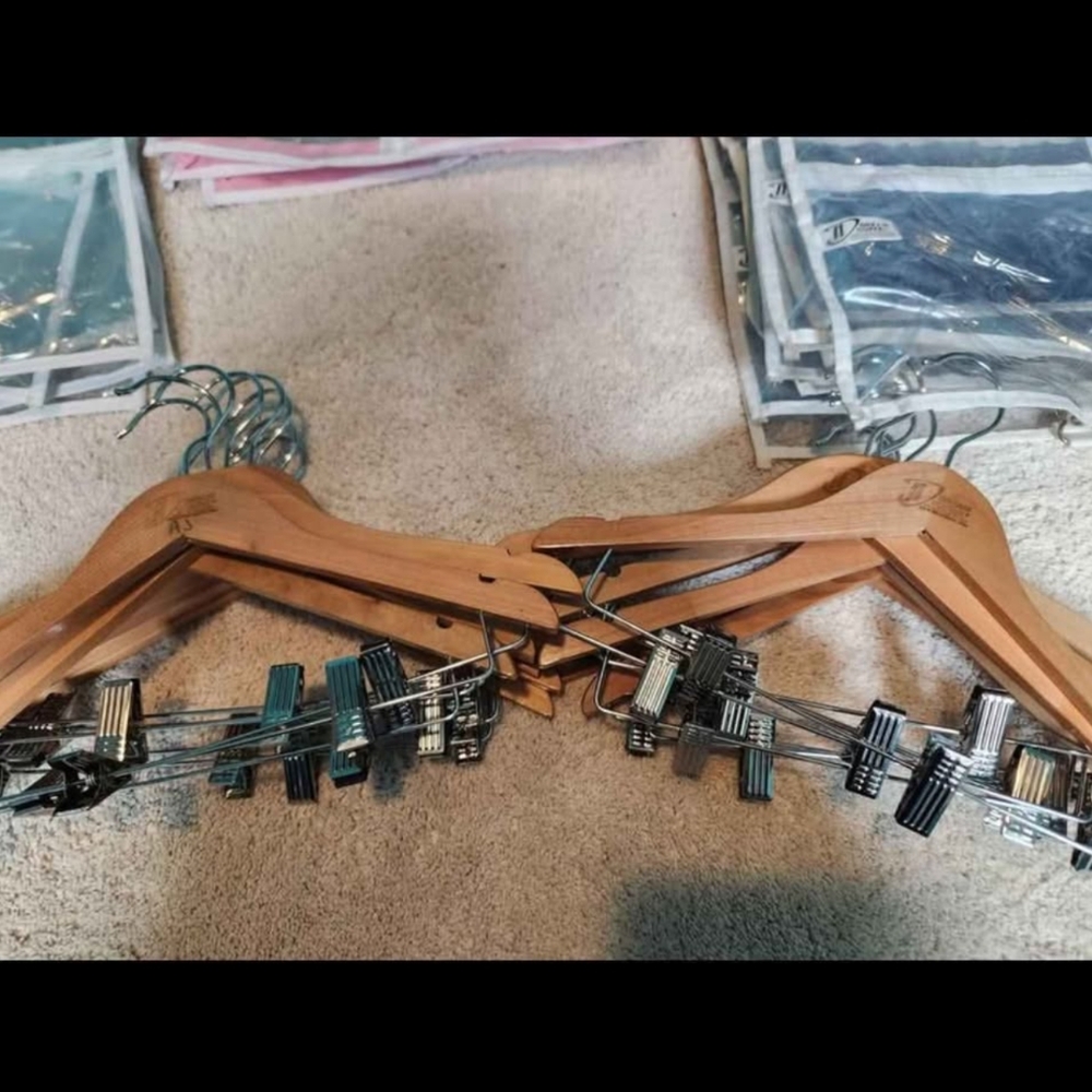 Dream Duffel Hangers